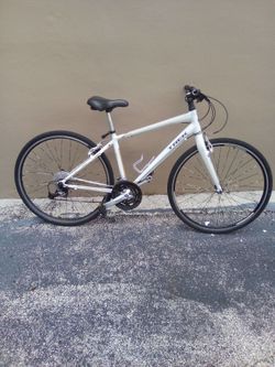 Trek 7.4 hybrid