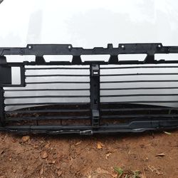 Grill Shutter For 2019 To 2023 Chevy 2500 OEM Part