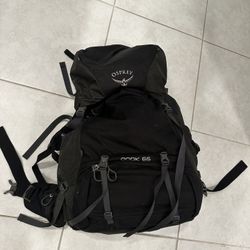 Osprey Rook 65L Men's Backpacking Backpack, HIKING BACKPACK Dark Charcoal/Silver Lining