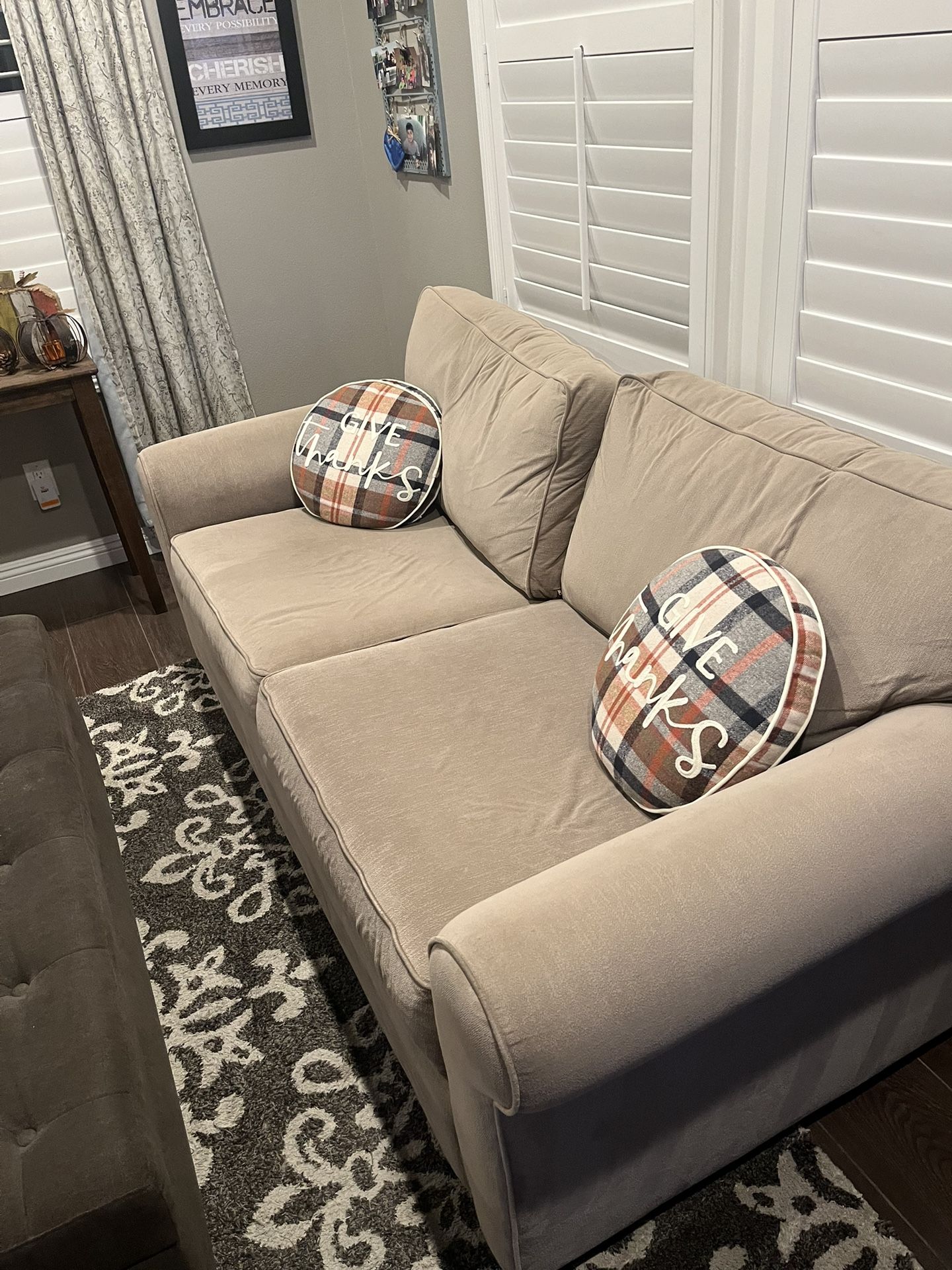 6’ Sleeper Sofa