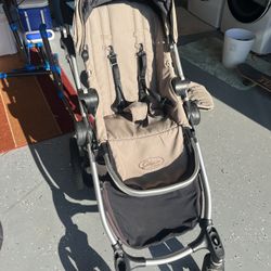 Best stroller: Baby Jogger City Select Double Stroller