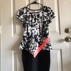 Juniors Dress Size Small NWT