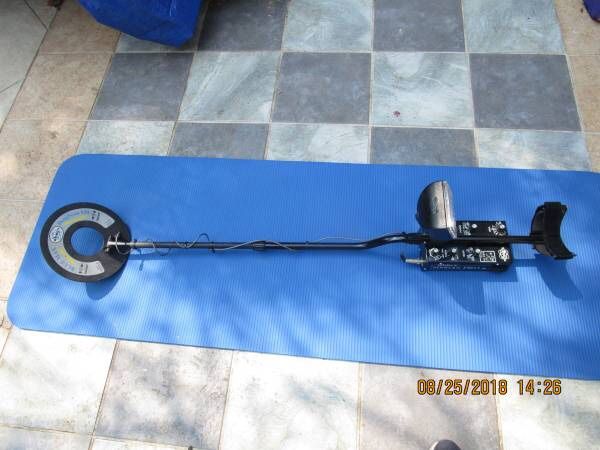 Whites 6000 Di Pro SL Metal Detector With Blue Max 950 Coil