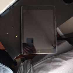 Apple iPad 6 Gen tablet 32 GB 