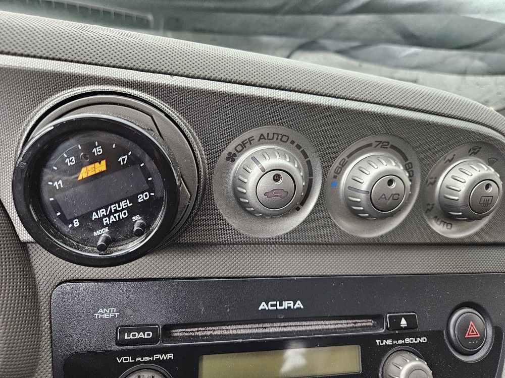 AEM X Series  Wide Band. UNIVERSAL 