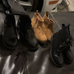 Kids Boots Size 10 Great condition