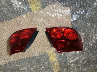 2004-2007 Infiniti G 35 taillights