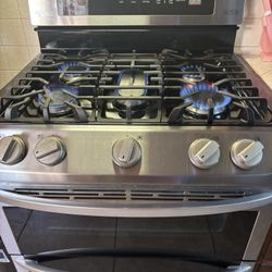 LG Stove