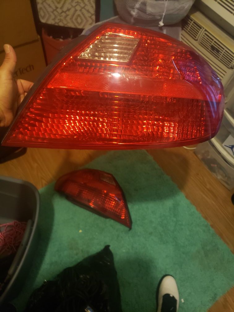 Acura cl 2001 tail lights