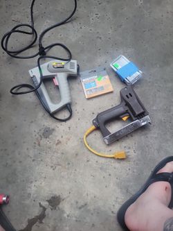 Electric Staple Guns  With Staples