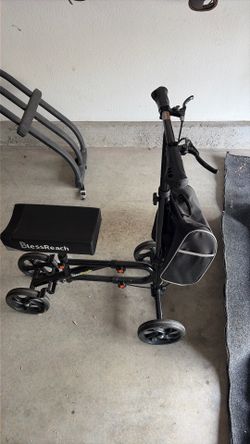 Knee scooter
