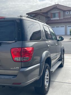 2005 Toyota Sequoia