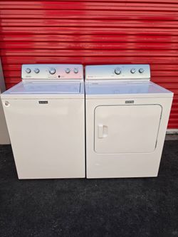 MAYTAG WASHER AND GAS DRYER SET