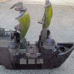 Disney Pirates of the Caribbean: Dead Men Tell No Tales - Silent Mary Ghost Ship