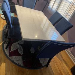 New Dinning Table With 6 Chairs 