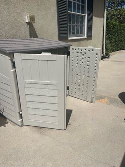 Outdoor Storage Shed Suncast® Horizontal Storage or Bike Shed - 53 x 33 x 46"
