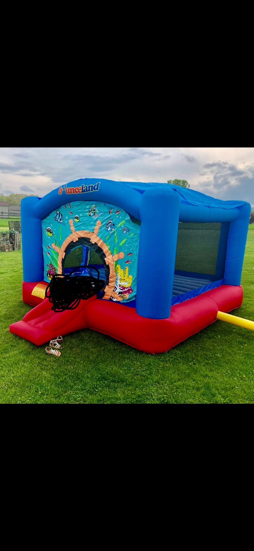 Strong Bounce House
