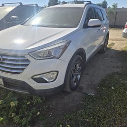2014 Hyundai  Santa Fe