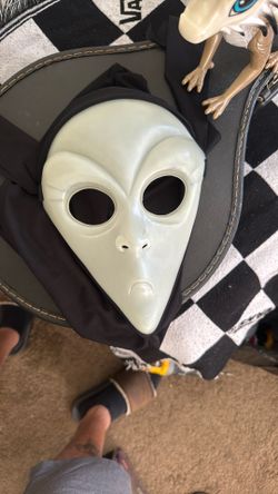 Halloween Mask Glows In The Dark