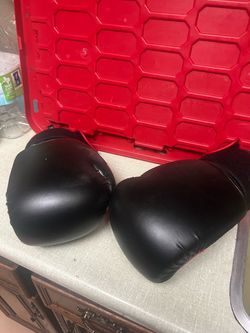 Combat Corner C2 Boxing Gloves