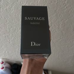 SAUVAGE DIOR 