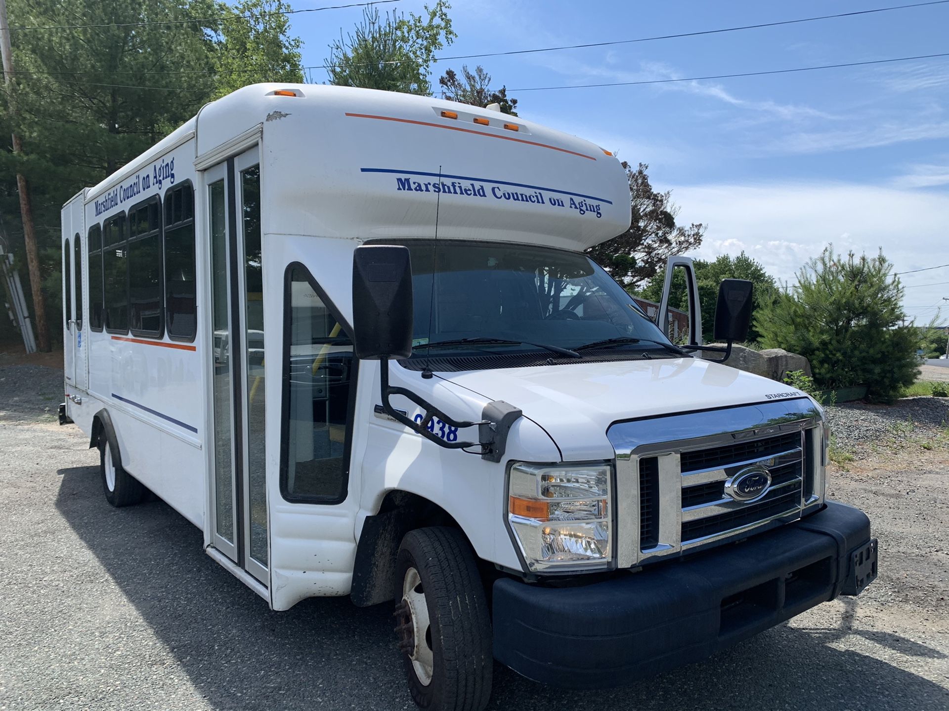 2009 Ford Econoline Wagon