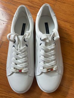 Brand new Tommy Hilfiger women Sneakers size 8