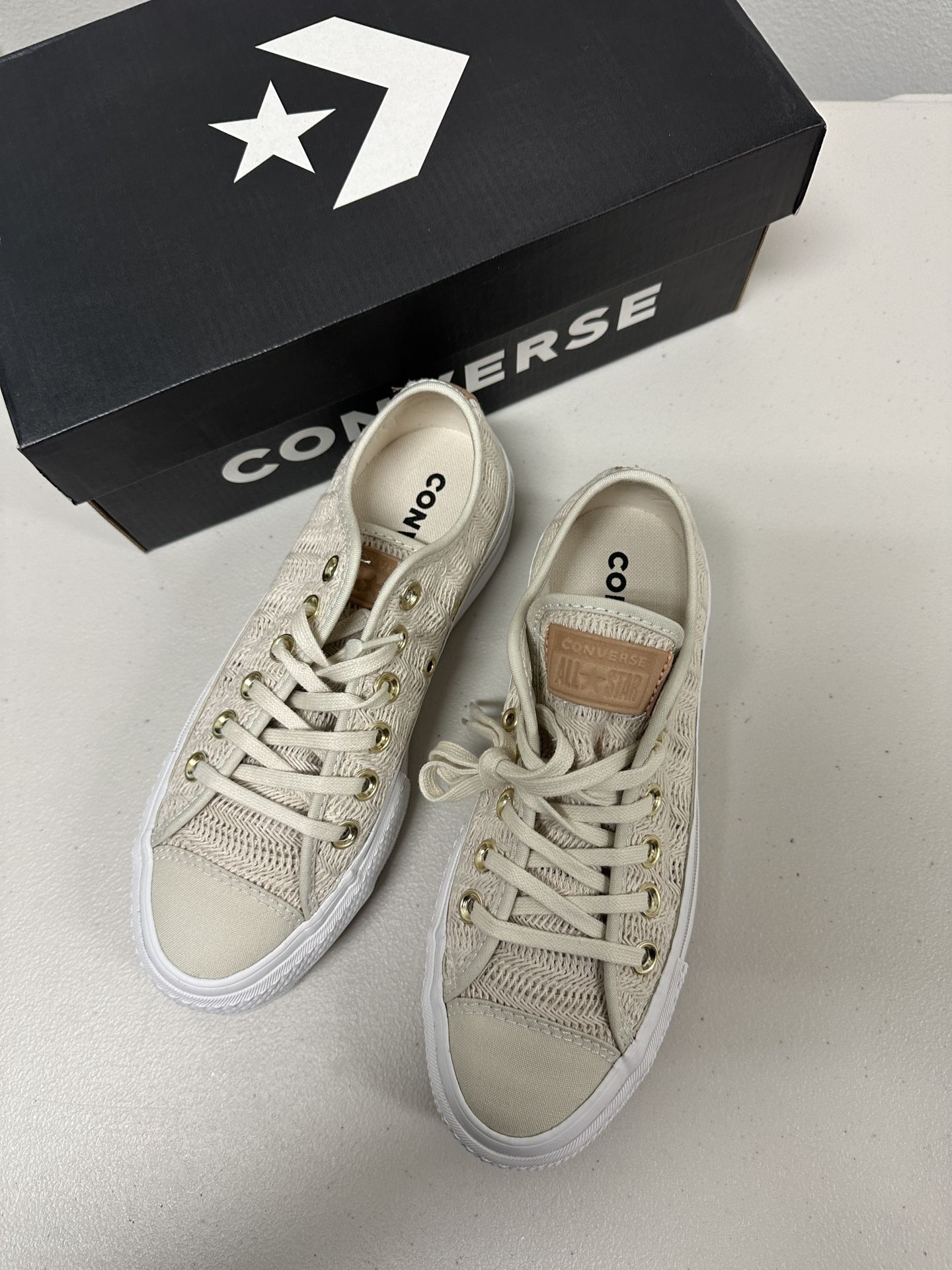 Converse Platform Low Top Beige