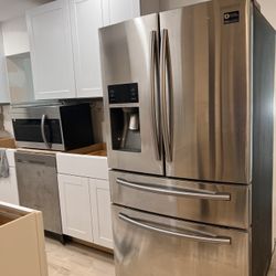 Refrigerator- Doesn’t Cool For Parts Or Repair