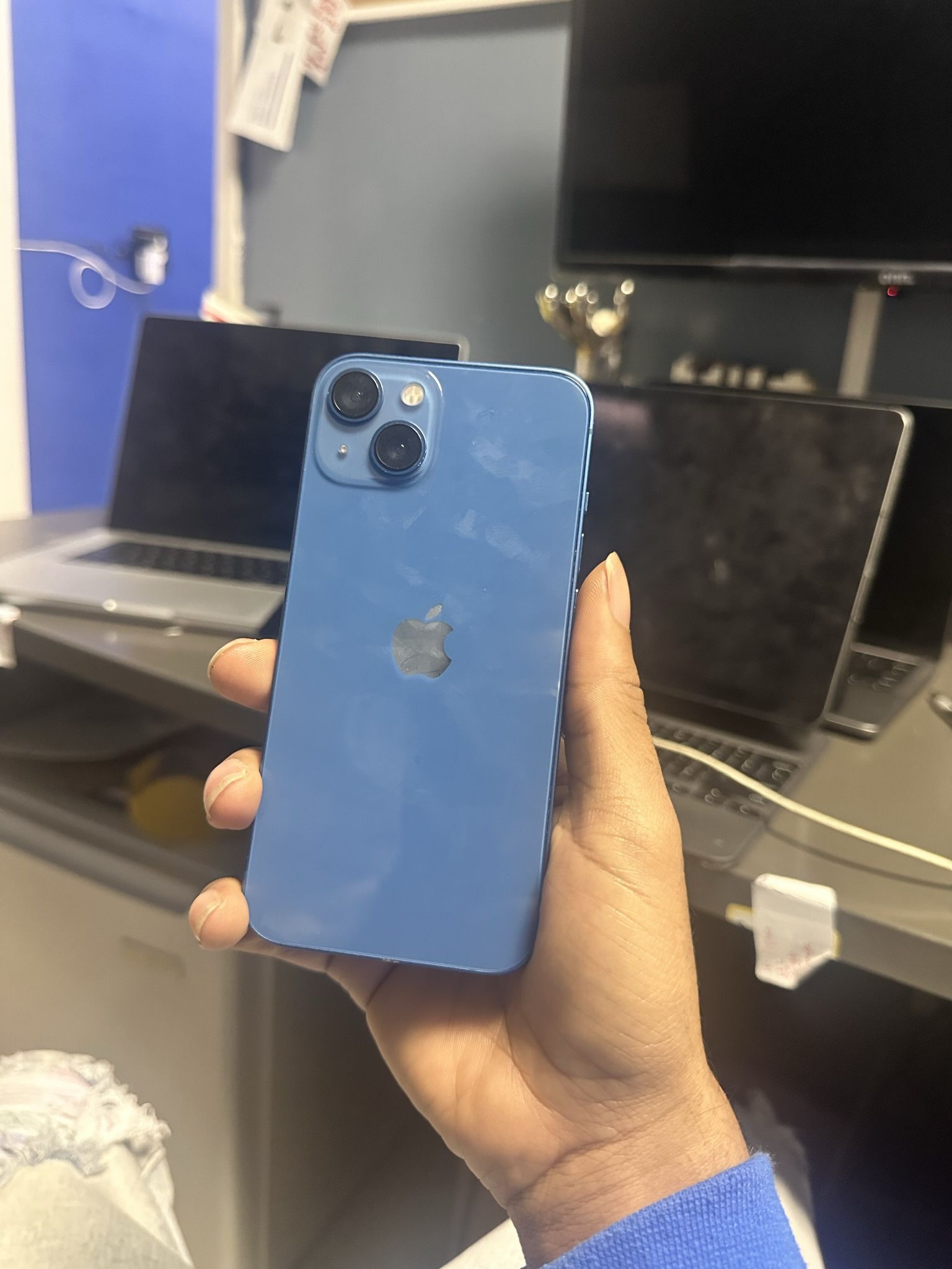 iPhone 13