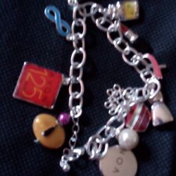 Avon bracelet $10