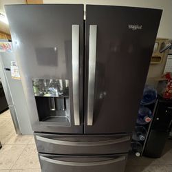 Stainless Steel Whirlpool Refrigerator (WRX735SDHV00)