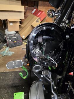 Lower Speaker Pods