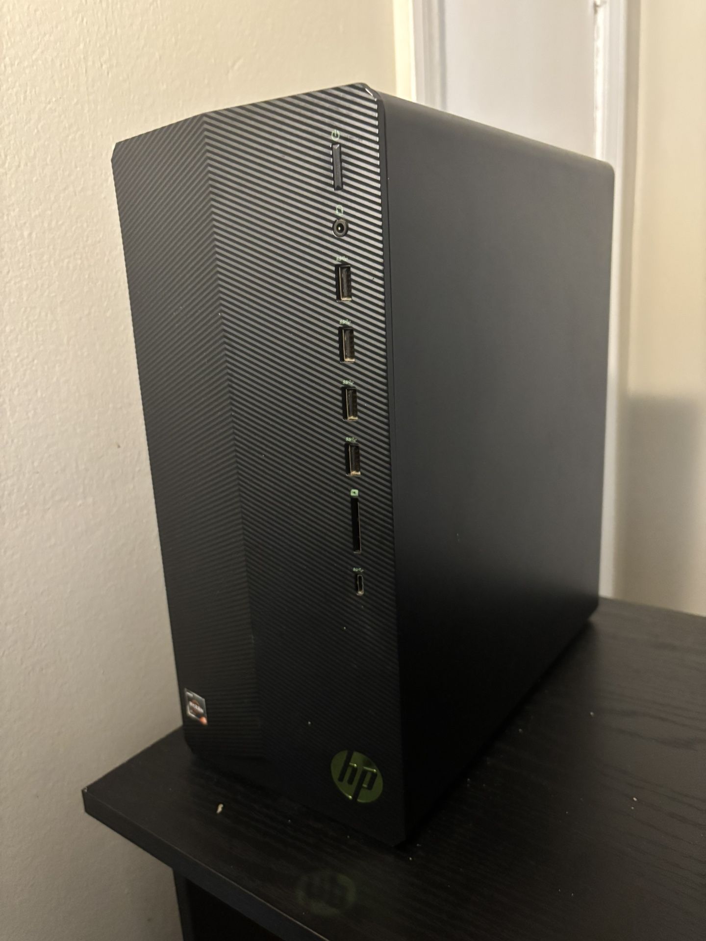 USED HP Pavilion Gaming Desktop PC - AMD 6-Core Ryzen 5