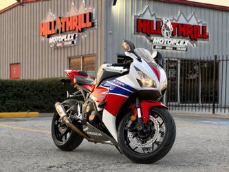 2015 HONDA CBR1000RRF