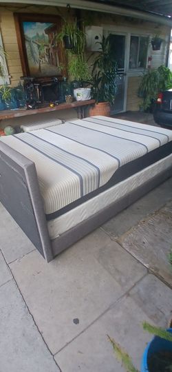 Queen bed
