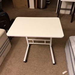 Laptop Desk (Rolling) 