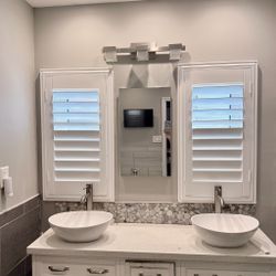 Interior Wood Shutters- Custom, Plantation, Professional Installation, Licensed Company, Window Treatments & Coverings, Persianas De Madera, Espanol