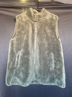 Forest Green Fuzzy Vest Brand White Mark Size Large