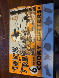 Old School Cookie Cutters Whole Set Mint Condition