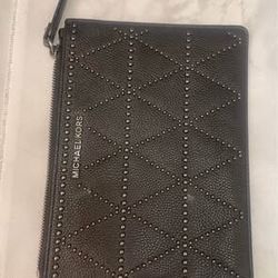 Michael Kors Jet Set XL Wristlet 