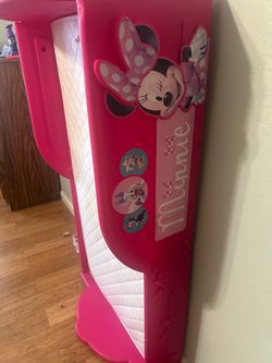 Minnie Mouse toddler bed with mattress