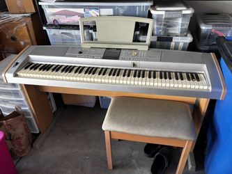 Yamaha DGX-505 Portable Grand Keyboard Silver/Oak w/stand