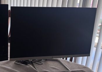 HP Computer Monitor 27”
