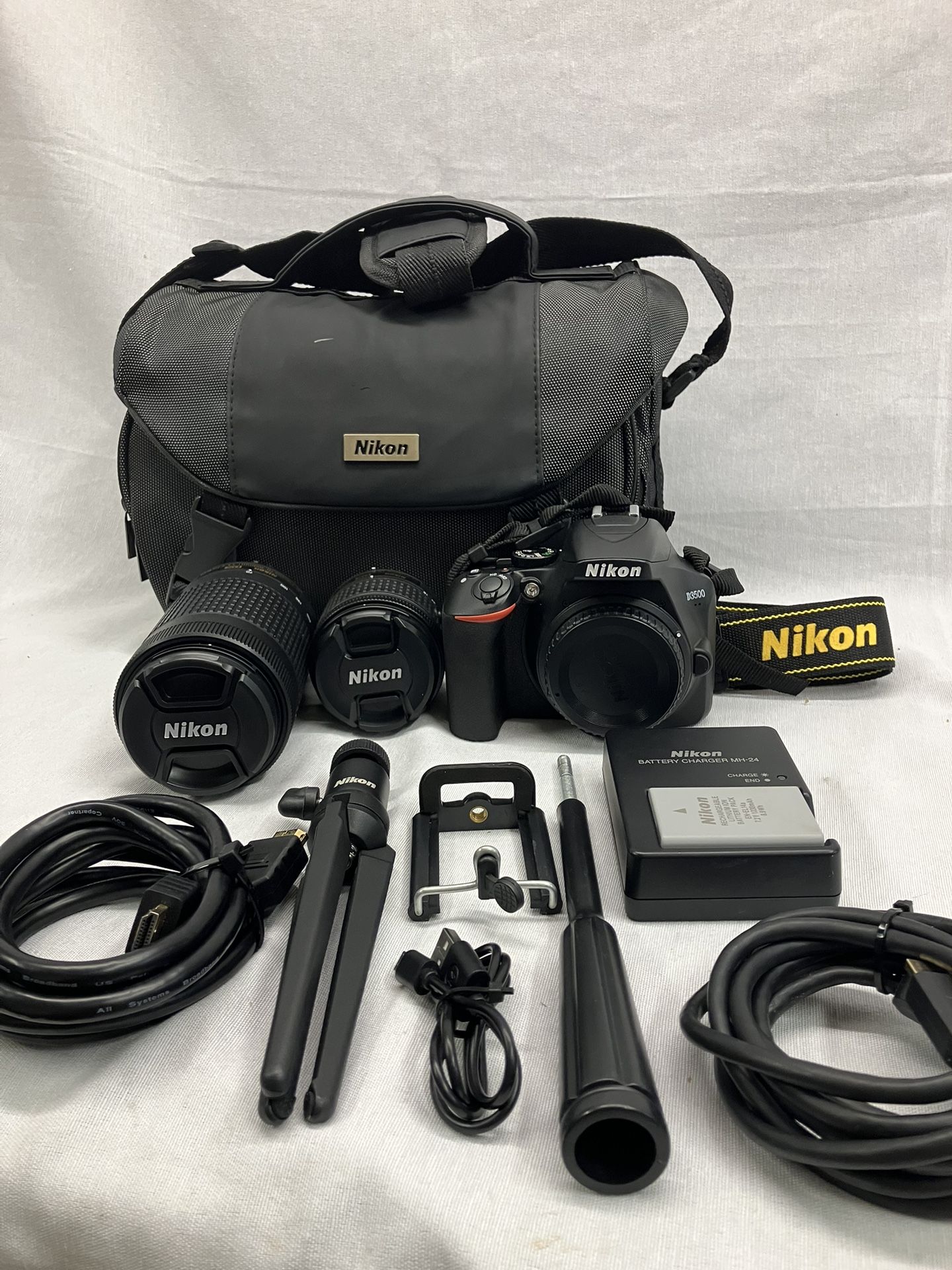 Nikon D3500 24.2MP With 18-55mm & 70-300mm Digital Camera • 102 Shutter Count