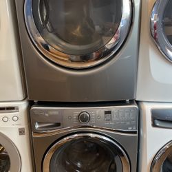 set washer and dryer electric use like new perfect working 