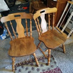 2 Brown Nice Dining Table Chairs
