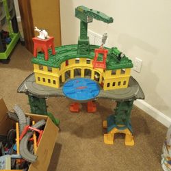 Thomas Train Table
