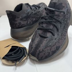 Like new - Adidas Yeezy Boost 380 Onyx 