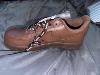 Supreme × Nike Air Force 1 Low